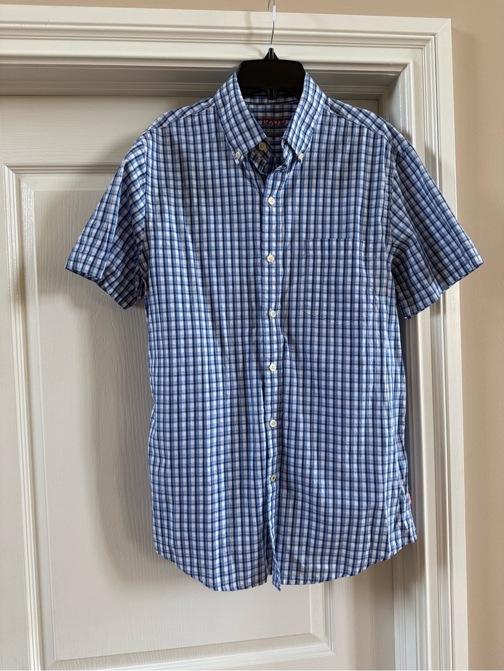 IZOD Men's Medium Cotton Poplin Blue Plaid Short Sleeve Button Down Shirt